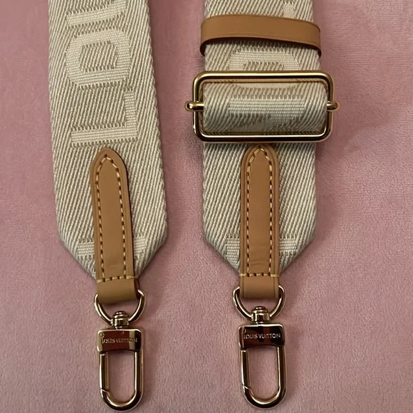 Louis Vuitton Coussin Crossbody Strap - Picture 2 of 5